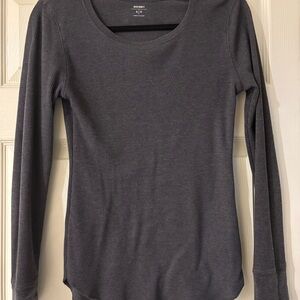 Old Navy Gray Fitted Long Sleeve Tee Small